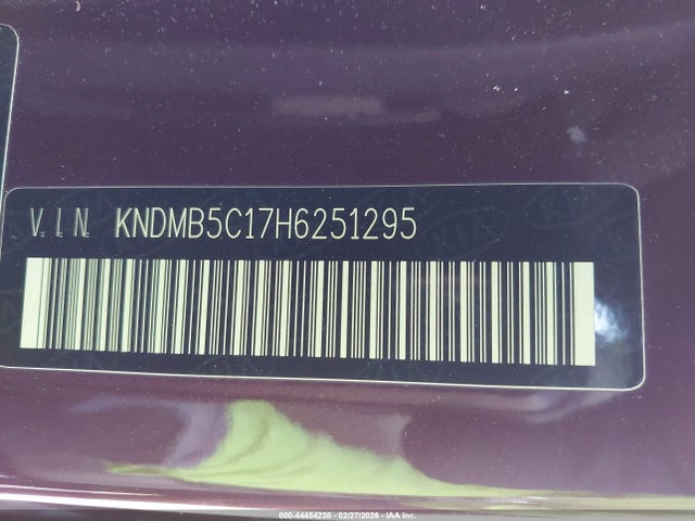 KNDMB5C17H6251295 KIA SEDONA LX