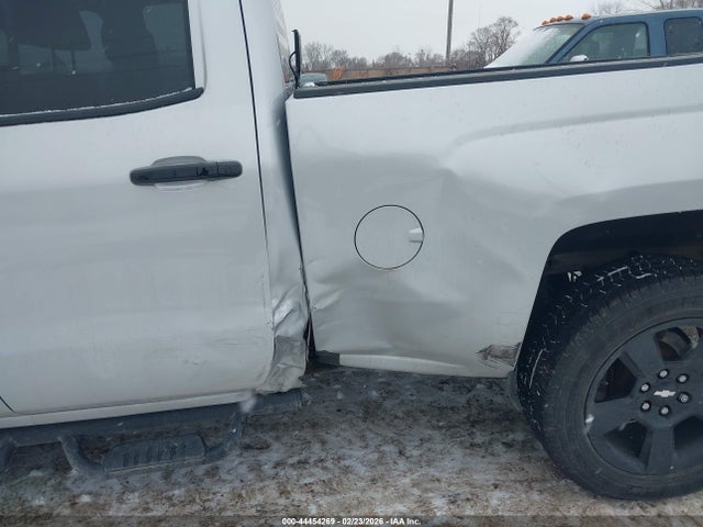 Продажа на аукционе авто 2018 Chevrolet Silverado 1500 2lt, vin: 1GCVKREH3JZ299872, номер лота: 44454269