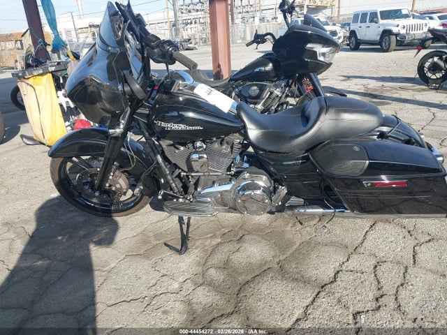 Продажа на аукционе авто 2015 Harley-davidson Flhxs Street Glide Special, vin: 1HD1KRM30FB697530, номер лота: 44454272