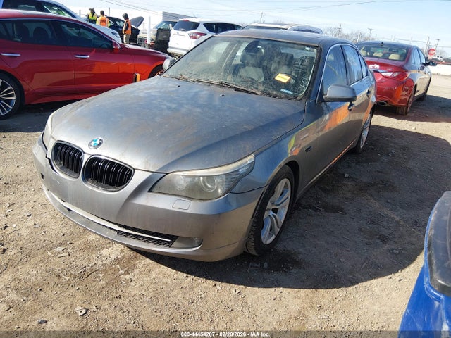 2010 BMW 528I WBANU5C54AC365471 Photo 1
