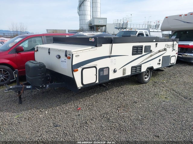 4X4CFSW19GD176226 Forest River Flagstaff