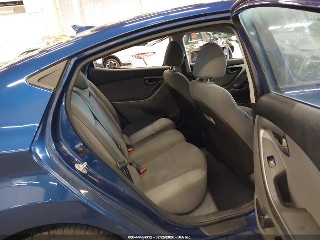 44454312 :رقم المزاد ، 5NPDH4AE8GH758287 vin ، 2016 Hyundai Elantra Se مزاد بيع