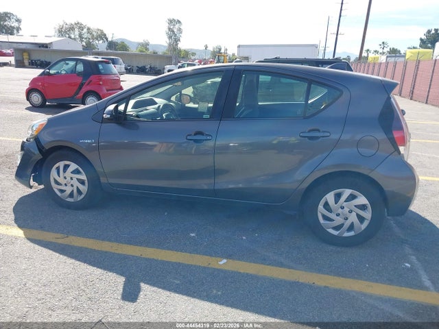 Toyota Prius C One 2015 JTDKDTB35F1101012 Image 14