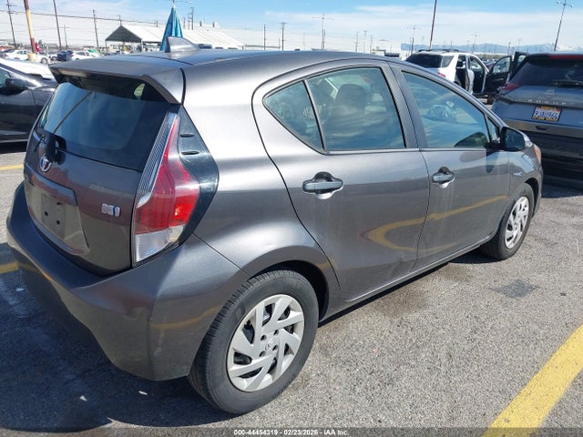 Toyota Prius C One 2015 JTDKDTB35F1101012 Image 4