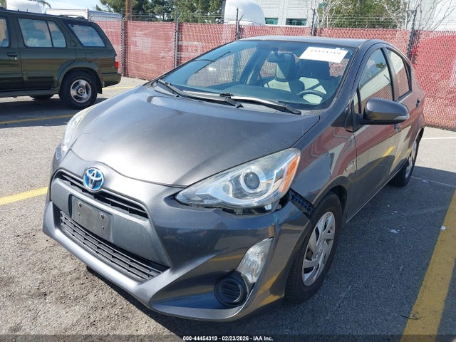 Toyota Prius C One 2015 JTDKDTB35F1101012 Image 6