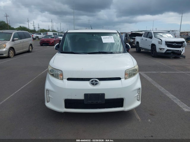 Scion Xb 686 Parklan Edition 2015 JTLZE4FE0FJ082385 Image 6