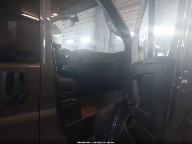 44454343 :رقم المزاد ، 3C6MRVJG8ME558828 vin ، 2021 Ram Promaster 3500 Cargo Van High Roof 159 Wb Ext مزاد بيع
