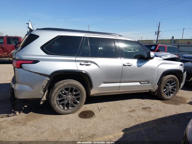 Toyota Sequoia Platinum 2023 7SVAAAAA4PX002372 Image 13