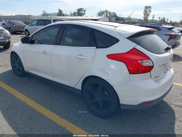 Ford Focus Titanium 2014 1FADP3N20EL281950 Image 3