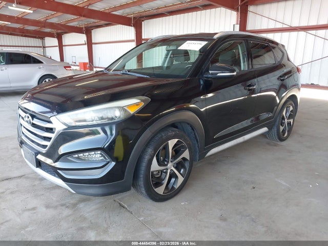 KM8J33A2XHU514712 Hyundai Tucson Sport