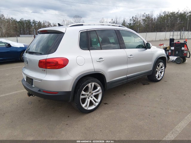 WVGAV7AX9GW553419 Volkswagen Tiguan Sel