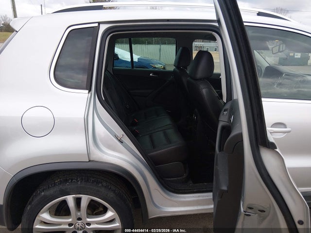 WVGAV7AX9GW553419 Volkswagen Tiguan Sel