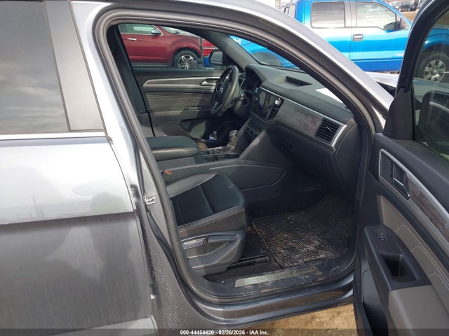 2021 VOLKSWAGEN ATLAS CROSS SPORT 1V2KC2CA5MC237778 Photo 4