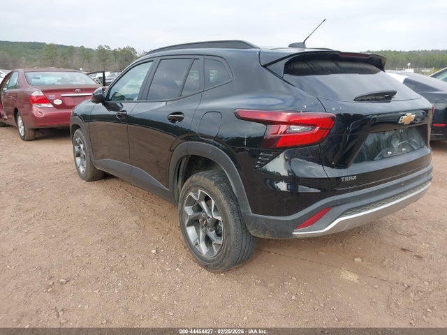 2025 CHEVROLET TRAX KL77LHEP4SC099074 Photo 2