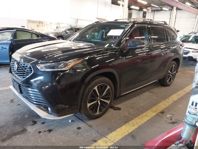 Toyota Highlander Xse 2021 5TDLZRBH5MS127775 Image 2