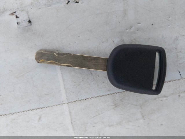 44454497 :رقم المزاد ، JHMGE8H50DC010545 vin ، 2013 Honda Fit Sport مزاد بيع