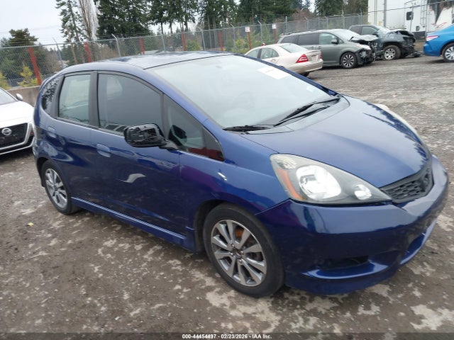 44454497 :رقم المزاد ، JHMGE8H50DC010545 vin ، 2013 Honda Fit Sport مزاد بيع
