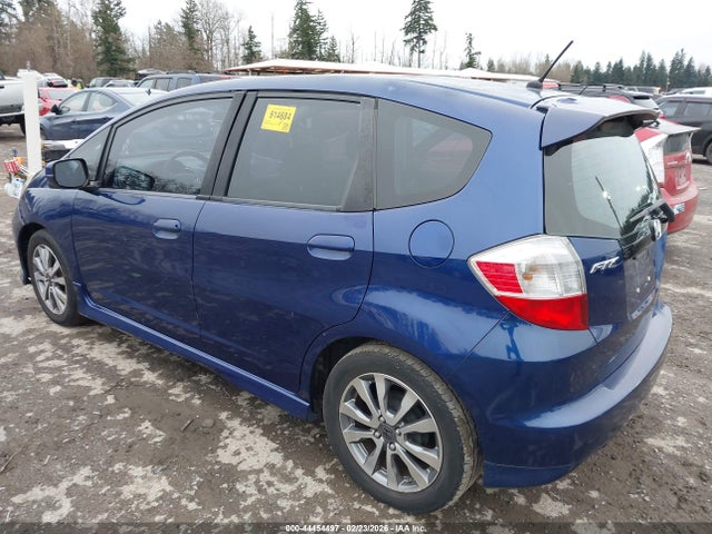 44454497 :رقم المزاد ، JHMGE8H50DC010545 vin ، 2013 Honda Fit Sport مزاد بيع