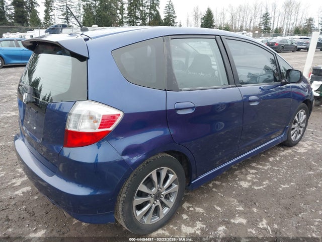 44454497 :رقم المزاد ، JHMGE8H50DC010545 vin ، 2013 Honda Fit Sport مزاد بيع