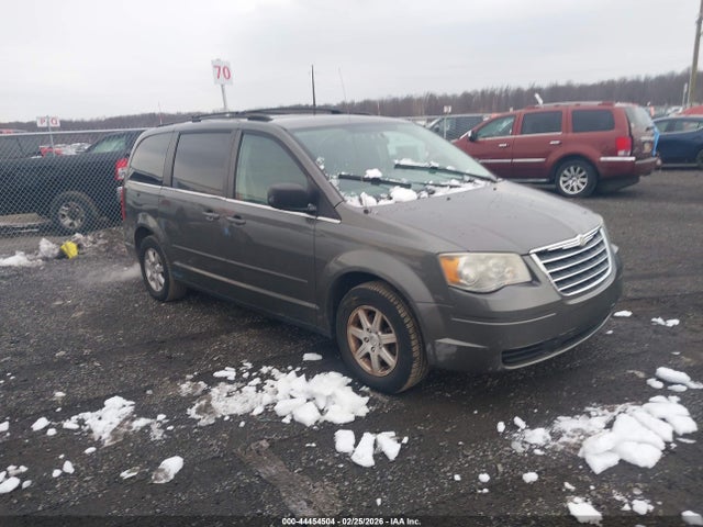 2010 Chrysler Town & Country New Lx მანქანა იყიდება აუქციონზე, vin: 2A4RR2D17AR454503, აუქციონის ნომერი: 44454504