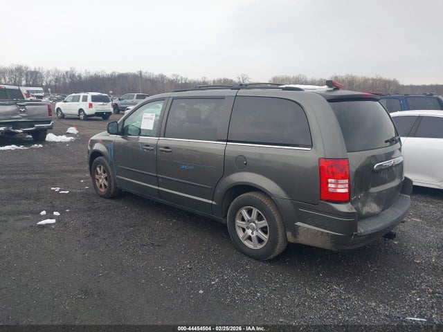 Auction sale of the 2010 Chrysler Town & Country New Lx, vin: 2A4RR2D17AR454503, lot number: 44454504