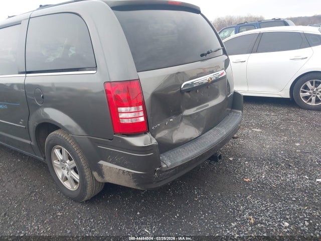2010 Chrysler Town & Country New Lx მანქანა იყიდება აუქციონზე, vin: 2A4RR2D17AR454503, აუქციონის ნომერი: 44454504