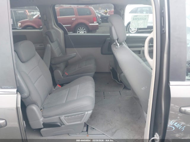 2010 Chrysler Town & Country New Lx მანქანა იყიდება აუქციონზე, vin: 2A4RR2D17AR454503, აუქციონის ნომერი: 44454504