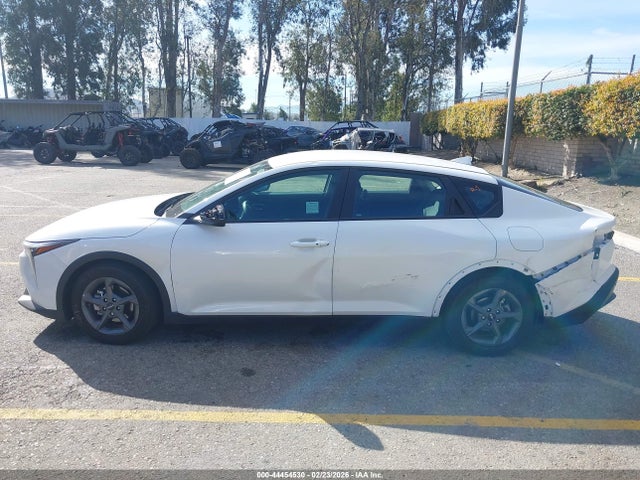 KIA K4 Lxs 2025 3KPFT4DE1SE092244 Image 14