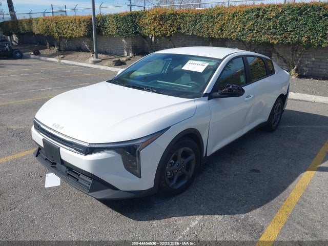 KIA K4 Lxs 2025 3KPFT4DE1SE092244 Image 2