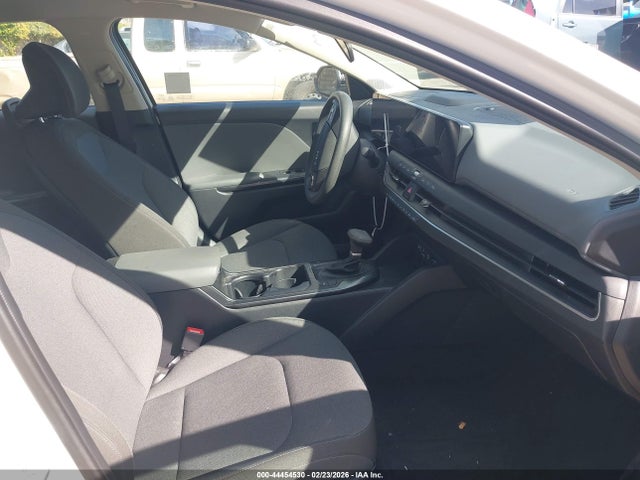 KIA K4 Lxs 2025 3KPFT4DE1SE092244 Image 5