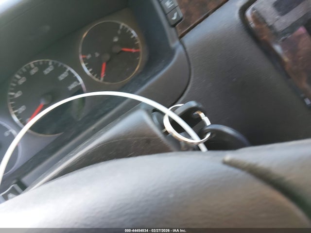 2G1WB5E38F1140260 Chevrolet Impala Limited Lt