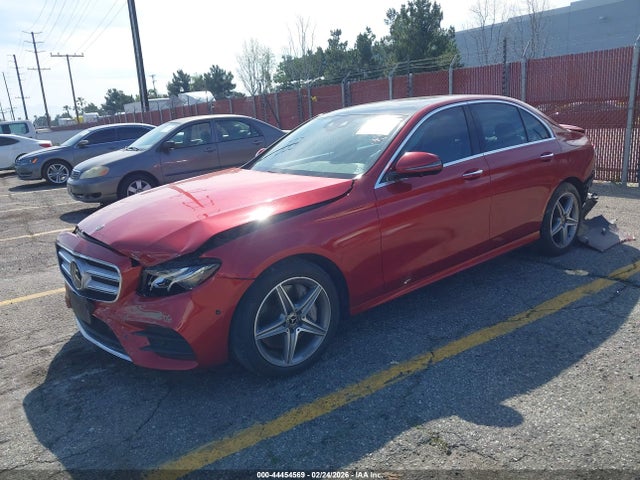 Mercedes-Benz E 300 2019 WDDZF4JB7KA527646 Image 2