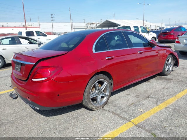 Mercedes-Benz E 300 2019 WDDZF4JB7KA527646 Image 4
