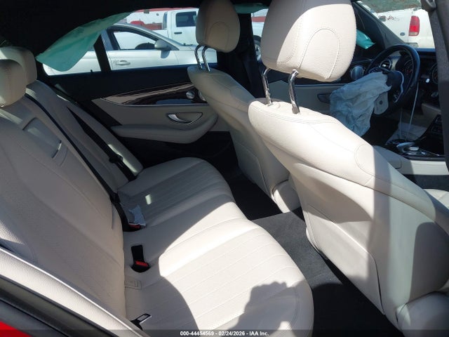 Mercedes-Benz E 300 2019 WDDZF4JB7KA527646 Image 8