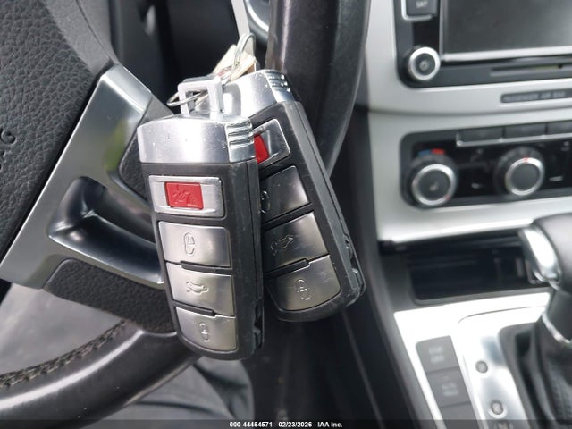 2010 Volkswagen Cc Sport მანქანა იყიდება აუქციონზე, vin: WVWML7AN1AE516562, აუქციონის ნომერი: 44454571