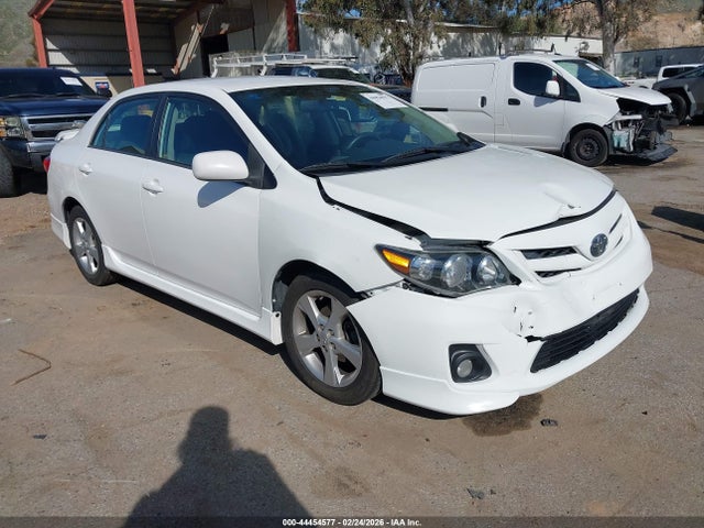 2013 TOYOTA COROLLA 5YFBU4EE0DP185770 Photo 0