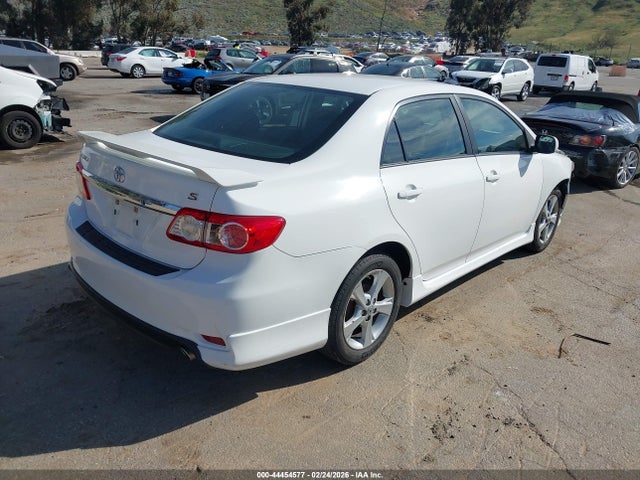 2013 TOYOTA COROLLA 5YFBU4EE0DP185770 Photo 3