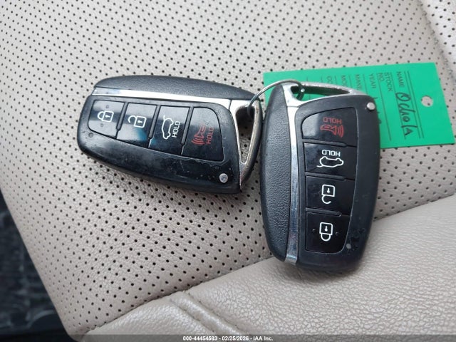 5XYZWDLA9HG388675 Hyundai Santa Fe Sport 2.0t Ultimate