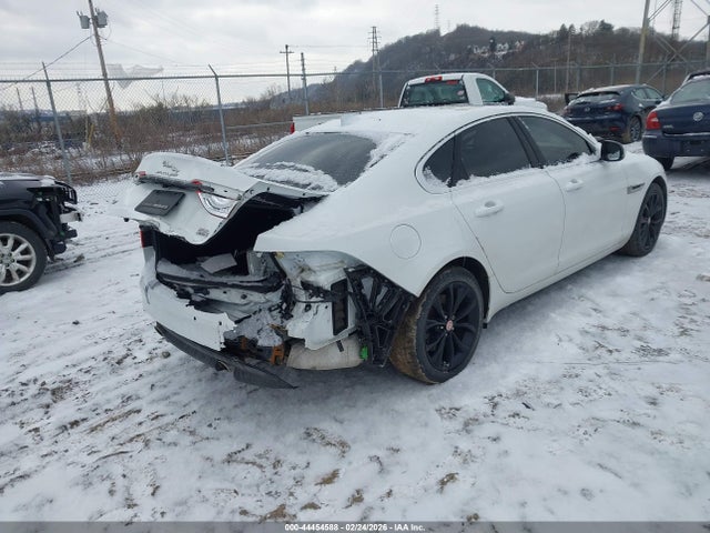 2020 JAGUAR XF SAJBJ4FX2LCY83380 Photo 3