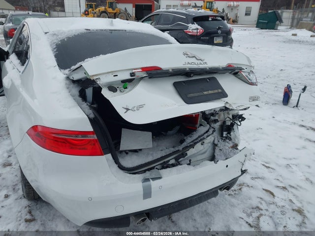 2020 JAGUAR XF SAJBJ4FX2LCY83380 Photo 5