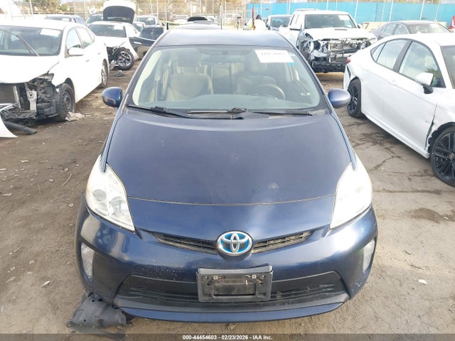 Toyota Prius Two 2015 JTDKN3DU4F0413539 Image 13