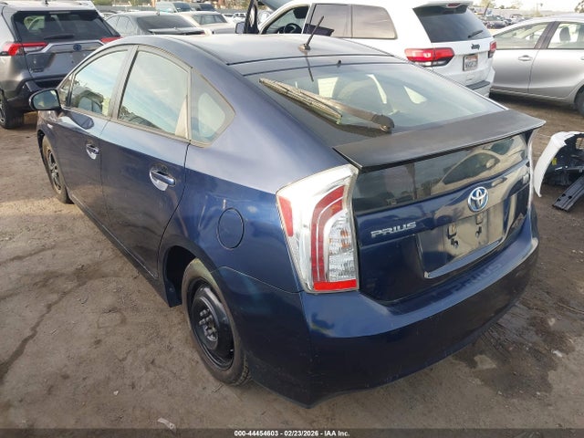 Toyota Prius Two 2015 JTDKN3DU4F0413539 Image 3