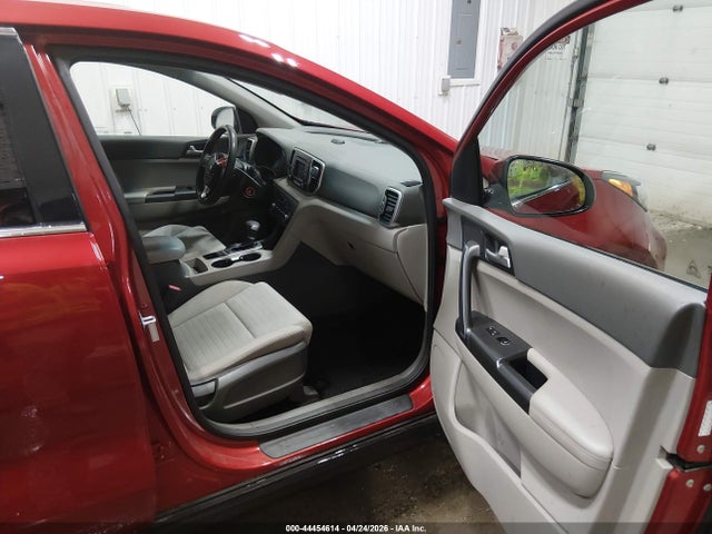 Продажа на аукционе авто 2018 Kia Sportage Lx, vin: KNDPMCAC5J7350620, номер лота: 44454614