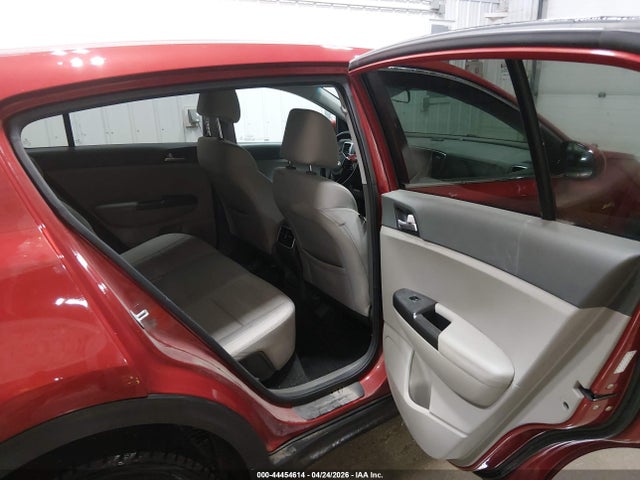 Продажа на аукционе авто 2018 Kia Sportage Lx, vin: KNDPMCAC5J7350620, номер лота: 44454614