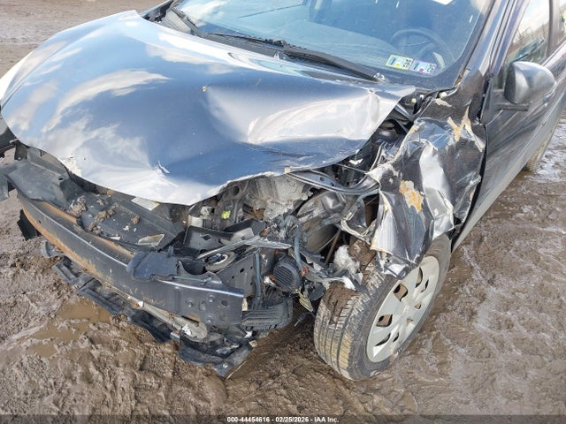 2013 TOYOTA PRIUS C JTDKDTB30D1533911 Photo 5
