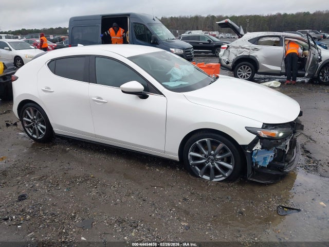 Продажа на аукционе авто 2020 Mazda Mazda3 Preferred Package, vin: JM1BPAMM2L1162282, номер лота: 44454638