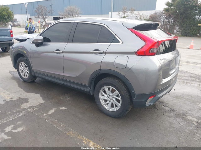 2019 MITSUBISHI ECLIPSE CROSS JA4AT3AA5KZ033427 Photo 2