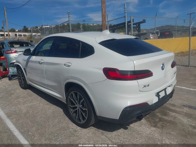 2019 BMW X4 5UXUJ3C56KLA58382 Photo 2