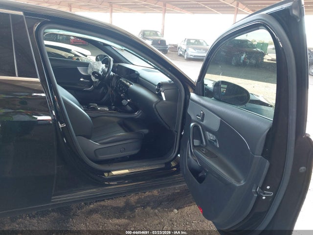 2020 MERCEDES-BENZ A 220 W1K3G4EB3LJ203852 Photo 4