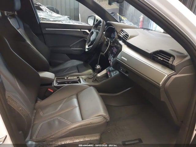 Продажа на аукционе авто 2025 Audi Q3 Premium 45 Tfsi S Line Quattro Tiptronic, vin: WA1DECF32S1027407, номер лота: 44454692